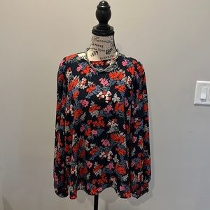 Beautiful floral long sleeve blouse. Size L. Excellent condition.